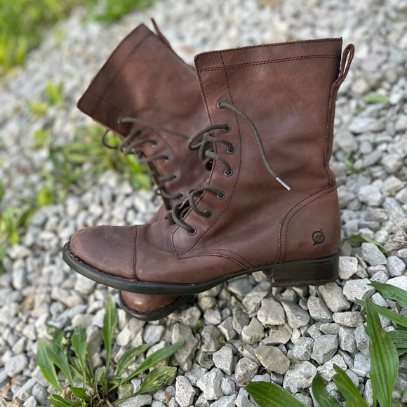 Born Shoes - Born brown leather lace up boots